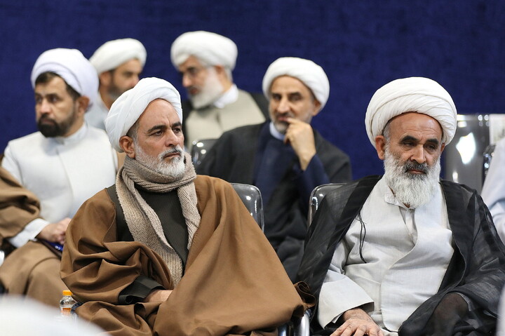 تصاویر/ نشست اساتید تفسیرحوزه‌های علمیه با حضور آیت الله اعرافی