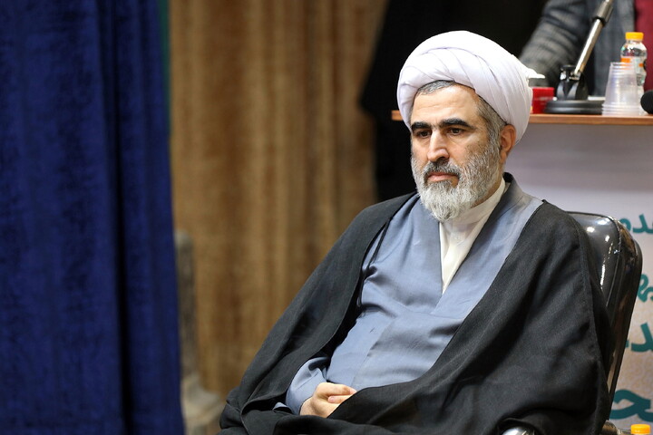 تصاویر/ نشست اساتید تفسیرحوزه‌های علمیه با حضور آیت الله اعرافی