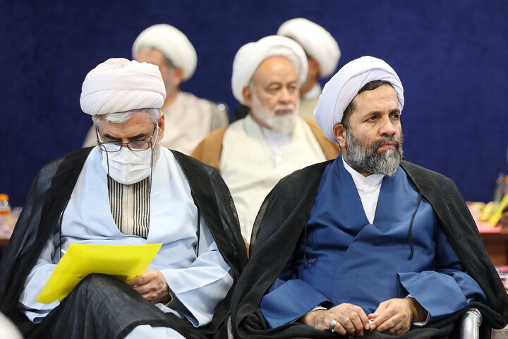 تصاویر/ نشست اساتید تفسیرحوزه‌های علمیه با حضور آیت الله اعرافی