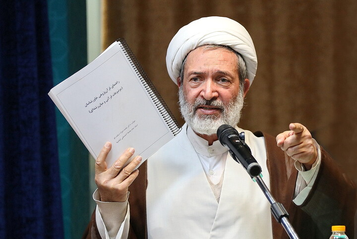 تصاویر/ نشست اساتید تفسیرحوزه‌های علمیه با حضور آیت الله اعرافی