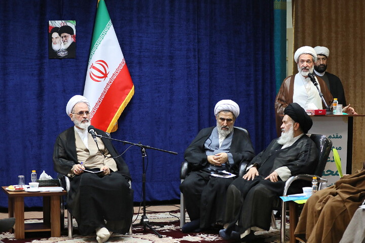 تصاویر/ نشست اساتید تفسیرحوزه‌های علمیه با حضور آیت الله اعرافی