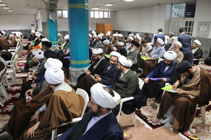 تصاویر/ نشست اساتید تفسیرحوزه‌های علمیه با حضور آیت الله اعرافی