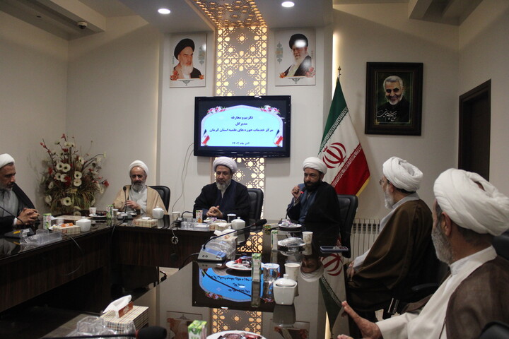 تصاویر/ آیین تکریم و معارفه مدیرکل مرکز خدمات حوزه علمیه استان کرمان