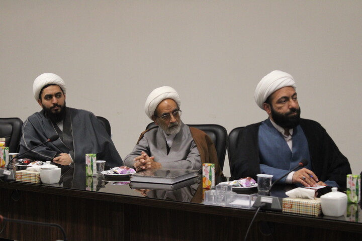 تصاویر/ آیین تکریم و معارفه مدیرکل مرکز خدمات حوزه علمیه استان کرمان