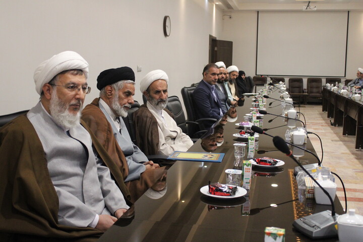 تصاویر/ آیین تکریم و معارفه مدیرکل مرکز خدمات حوزه علمیه استان کرمان