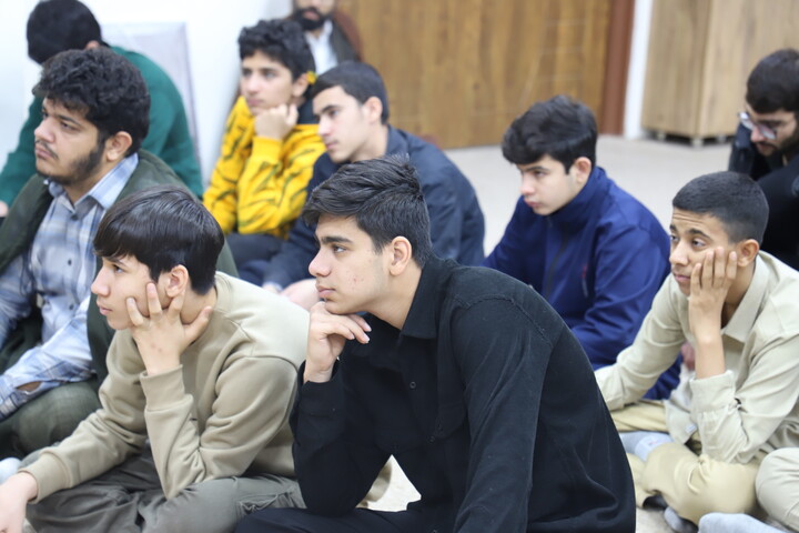 تصاویر/ نشست صمیمانه مدیر حوزه کردستان با طلاب مدرسه علمیه خاتم الانبیاء سنندج