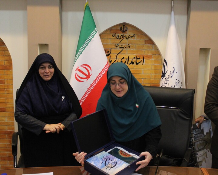 تصاویر/ نشست سخنگوى دولت با جمعى از مدیران زن استان کرمان