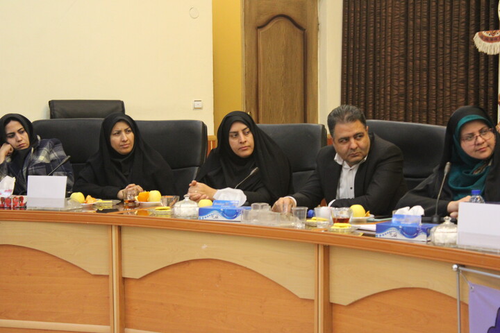 تصاویر/ نشست سخنگوى دولت با جمعى از مدیران زن استان کرمان