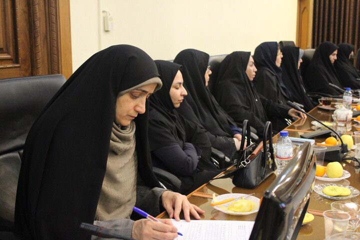 تصاویر/ نشست سخنگوى دولت با جمعى از مدیران زن استان کرمان