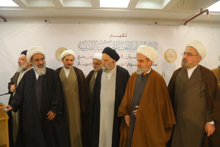 تصاویر / مراسم رونمایی از موسوعه ۶۰ جلدی دانشنامه قرآنی اهل‌بیت (ع)