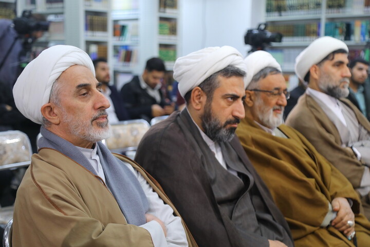 تصاویر / مراسم رونمایی از موسوعه ۶۰ جلدی دانشنامه قرآنی اهل‌بیت (ع)