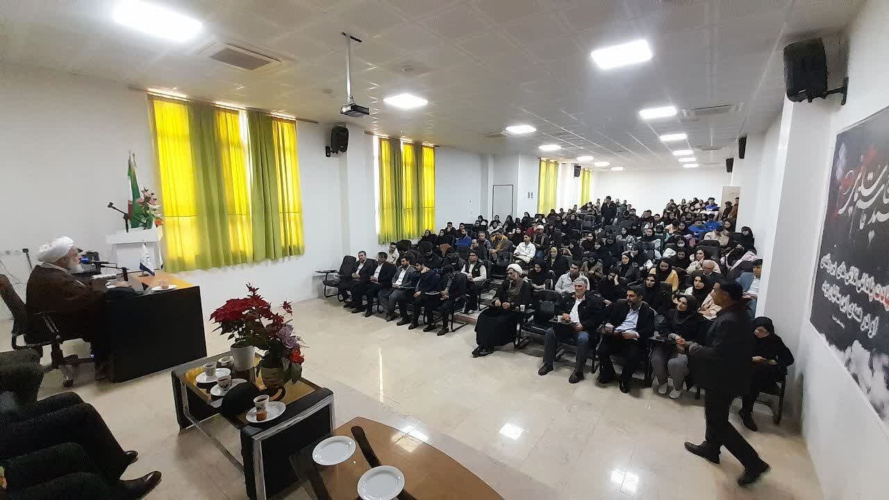 تصاویر / مراسم گرامیداشت روز دانشجو در شهرستان آبیک