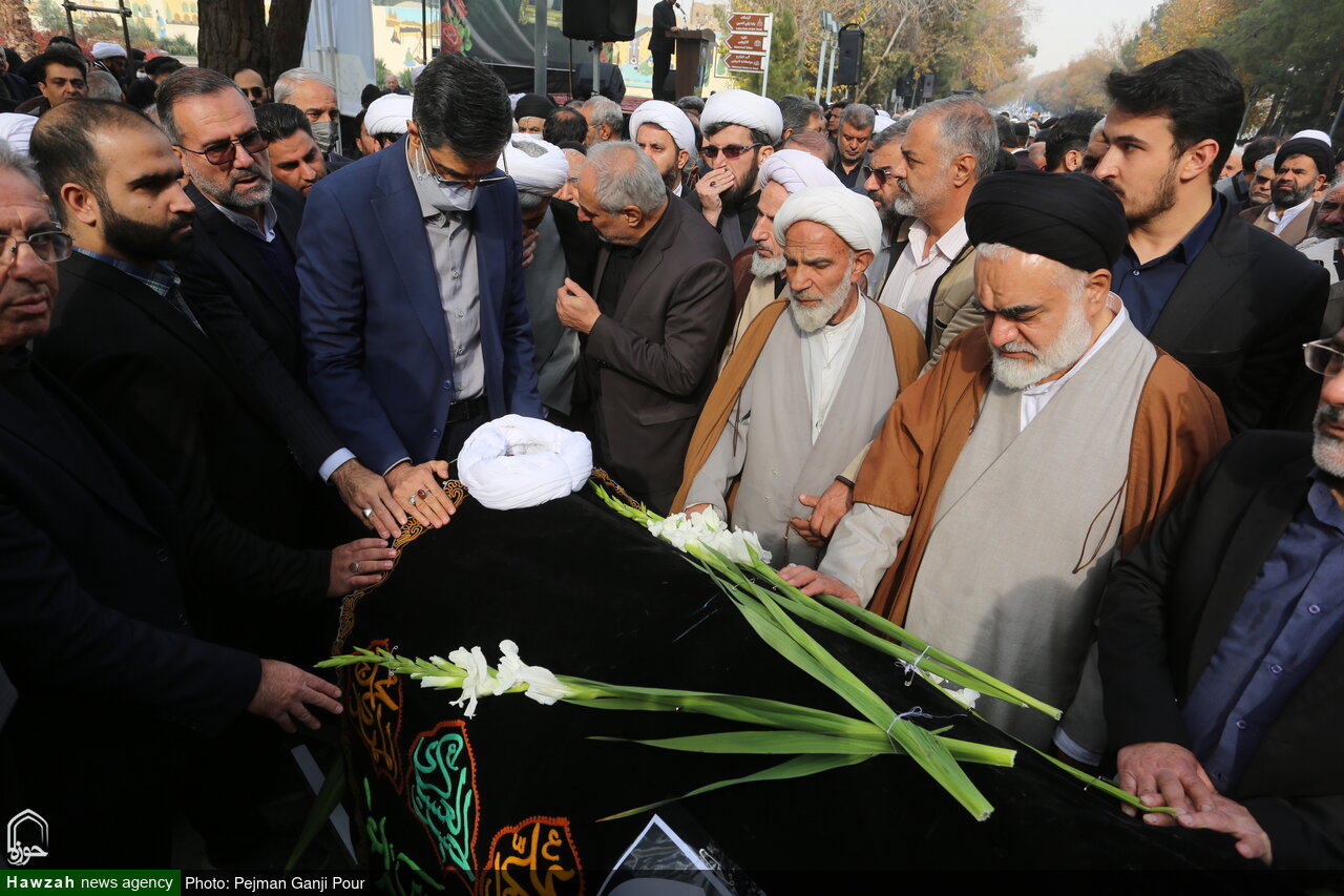 حجت الاسلام و المسلمین عبداللهی در خانه ابدی آرام گرفت+ تصاویر