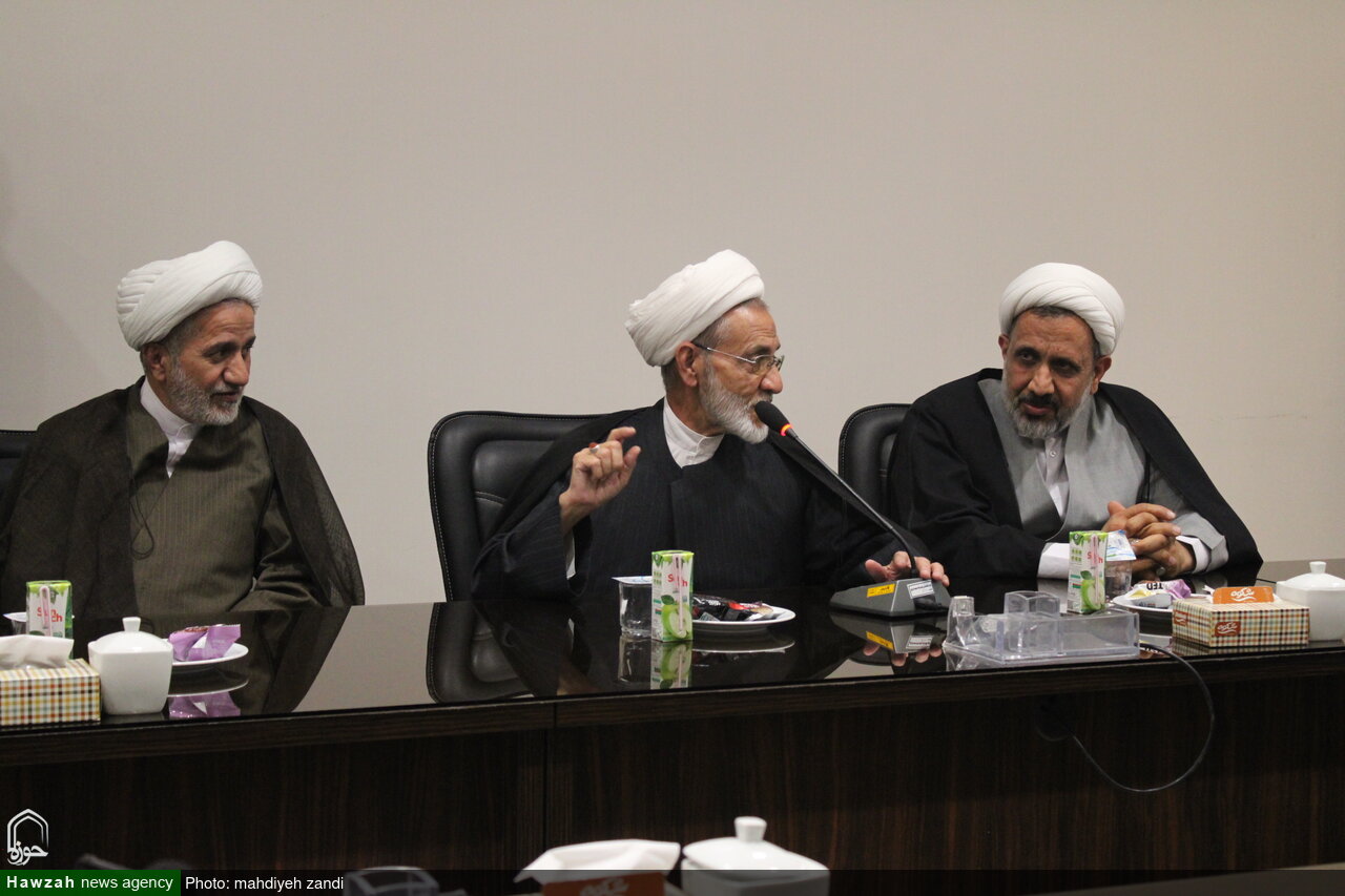 آیین تکریم و معارفه مدیرکل مرکز خدمات حوزه علمیه استان کرمان