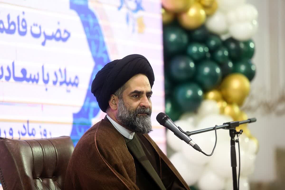 اسلام زن را مبداء تحول در عالم خلقت می‌داند