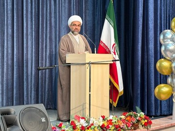 استقلال فکری و قدرت تحلیل از الزامات جوان امروز است