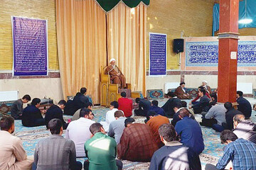 دروس اخلاق با حضور اساتید کشوری و استانی توسعه می‌یابد+تصاویر