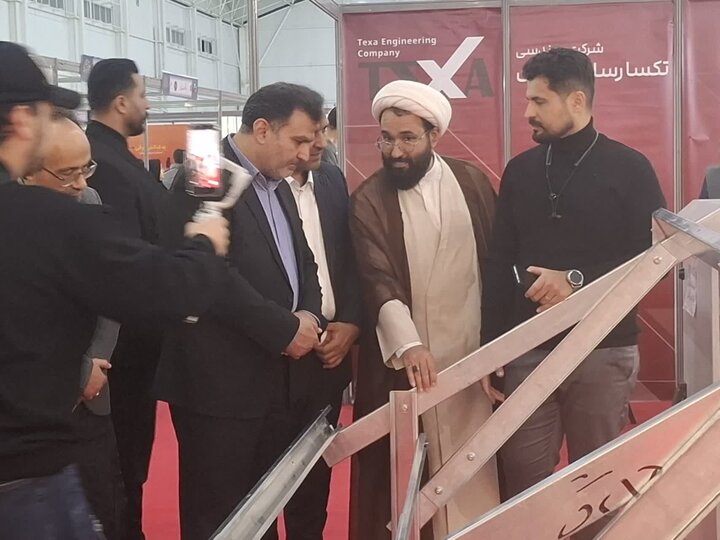 تصاویر/گشایش نمایشگاه نوآوری و فناوری کاشان ۱۴۰۴ با محوریت دستاوردهای دانش‌بنیان