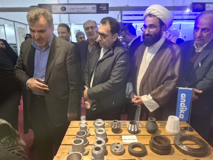 تصاویر/گشایش نمایشگاه نوآوری و فناوری کاشان ۱۴۰۴ با محوریت دستاوردهای دانش‌بنیان