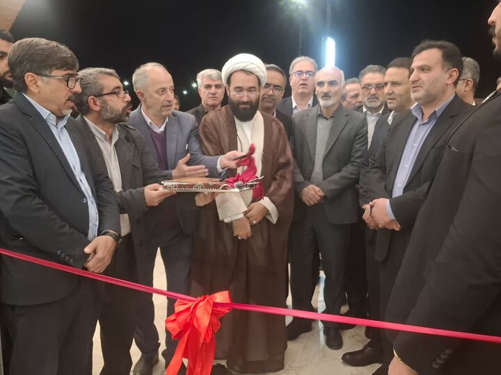 تصاویر/گشایش نمایشگاه نوآوری و فناوری کاشان ۱۴۰۴ با محوریت دستاوردهای دانش‌بنیان