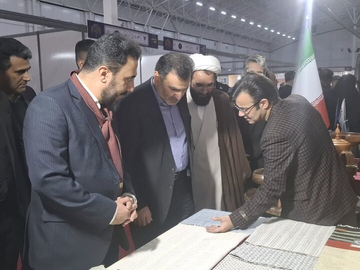 تصاویر/گشایش نمایشگاه نوآوری و فناوری کاشان ۱۴۰۴ با محوریت دستاوردهای دانش‌بنیان