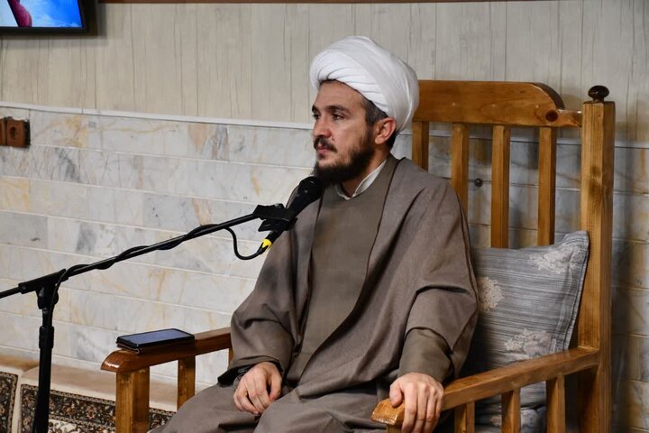 تصاویر/ جلسه تفسیر قرآن کریم در خوی