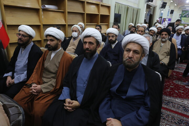 تصاویر / آئین افتتاحیه نمایشگاه هفته پژوهش و دستاوردهای پژوهشی حوزه علمیه اصفهان