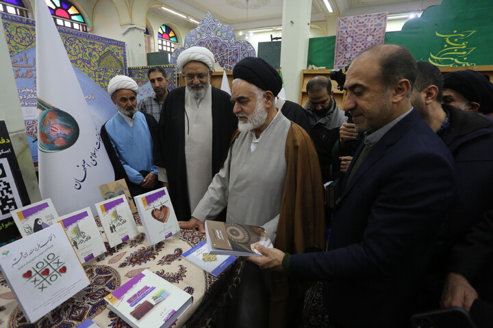 تصاویر / آئین افتتاحیه نمایشگاه هفته پژوهش و دستاوردهای پژوهشی حوزه علمیه اصفهان