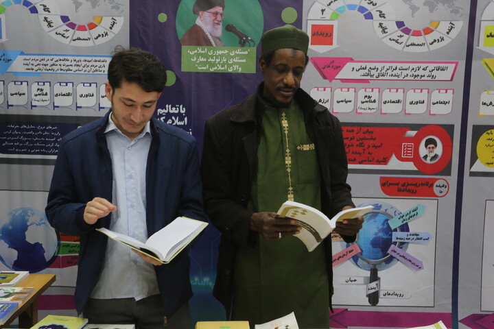 تصاویر / آئین افتتاحیه نمایشگاه هفته پژوهش و دستاوردهای پژوهشی حوزه علمیه اصفهان