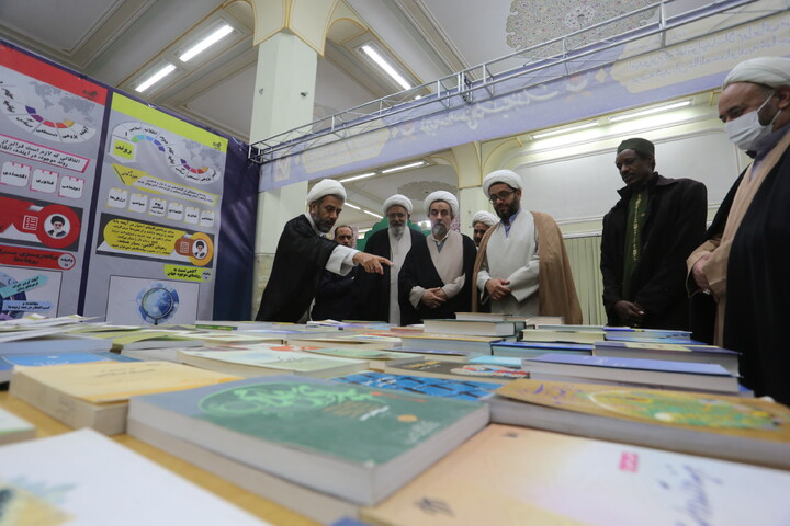 تصاویر / آئین افتتاحیه نمایشگاه هفته پژوهش و دستاوردهای پژوهشی حوزه علمیه اصفهان