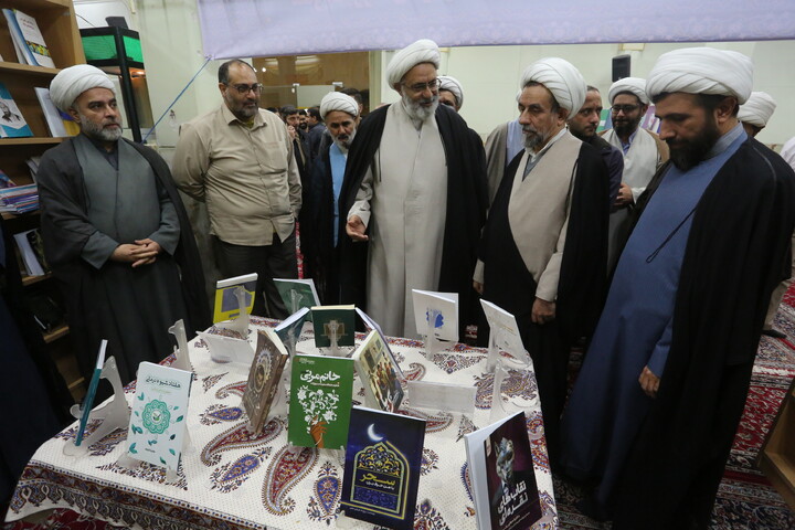 تصاویر / آئین افتتاحیه نمایشگاه هفته پژوهش و دستاوردهای پژوهشی حوزه علمیه اصفهان