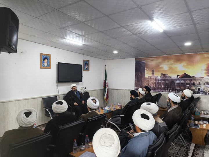 تصاویر/اجلاسیه مدیران حوزه علمیه خوزستان با محوریت رتبه بندی مدارس علمیه استان