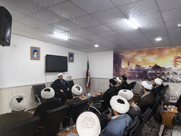 تصاویر/اجلاسیه مدیران حوزه علمیه خوزستان با محوریت رتبه بندی مدارس علمیه استان