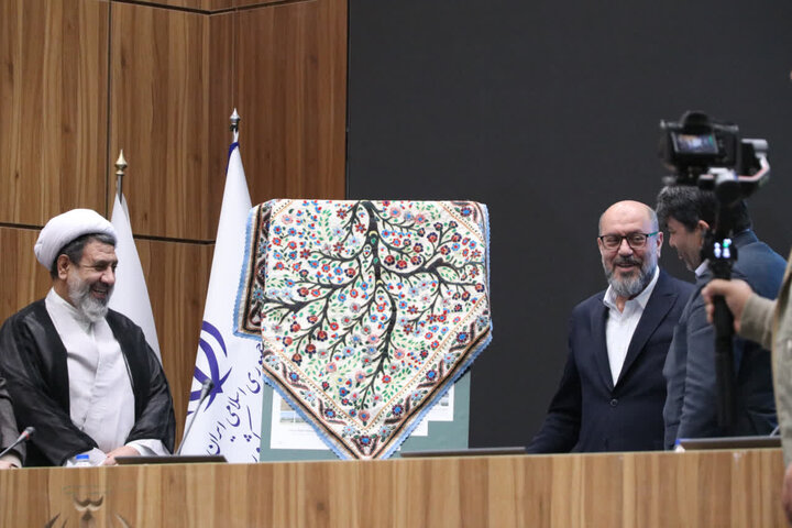 تصاویر/ همایش‌ ۵۰۰ هزار لبخند، ۵۰۰ هزار خدمت علوی‌ در کرمان