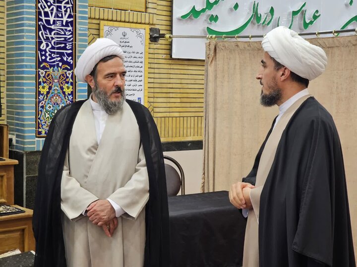 تصاویر/ بازدید نماینده ولی‌فقیه در  کردستان از دو مسجد «حضرت ابوالفضل‌(ع)» و «۱۲ امام‌(ع)» در بیجار