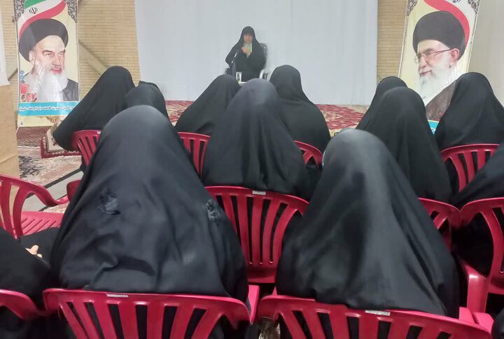 تصاویر/ حضور مدیر و معاونان حوزه علمیه خواهران استان کرمان در  مدرسه علمیه حضرت فاطمه(س) رفسنجان