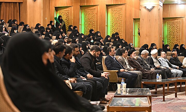 تصاویر/ تجلیل از خادمه‌های حرم حضرت عبدالعظیم حسنی(ع)