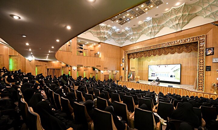 تصاویر/ تجلیل از خادمه‌های حرم حضرت عبدالعظیم حسنی(ع)