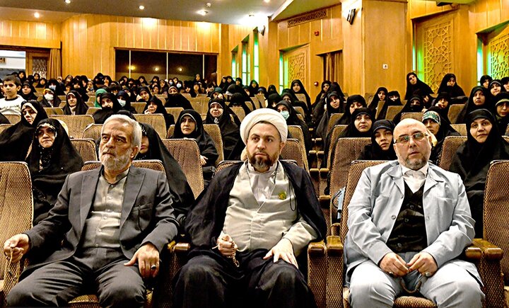 تصاویر/ تجلیل از خادمه‌های حرم حضرت عبدالعظیم حسنی(ع)