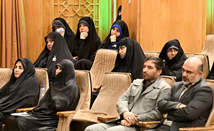 تصاویر/ تجلیل از خادمه‌های حرم حضرت عبدالعظیم حسنی(ع)