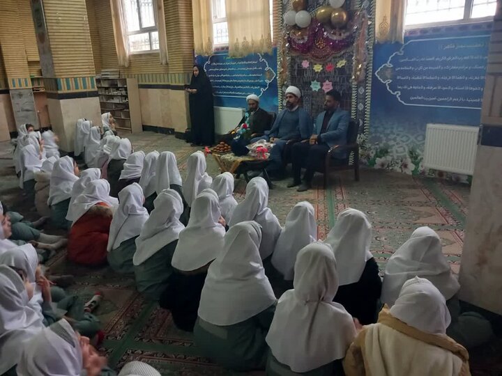 تصاویر/ مراسم روز مادر در دبستان رستگاران کامیاران