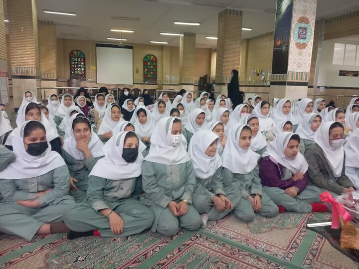 تصاویر/ مراسم روز مادر در دبستان رستگاران کامیاران