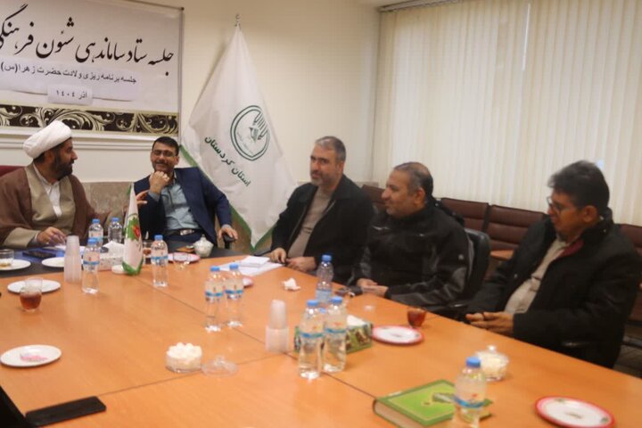 تصاویر/ برگزاری جلسه هماهنگی جشن بزرگ ولادت حضرت زهرا (س) در کامیاران