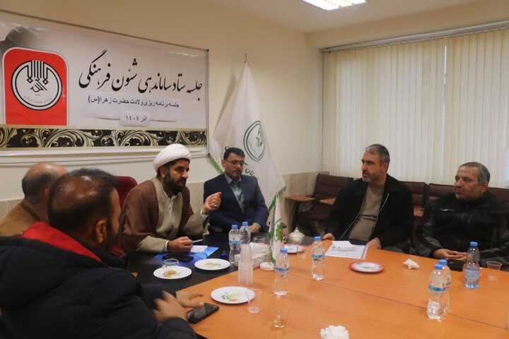 تصاویر/ برگزاری جلسه هماهنگی جشن بزرگ ولادت حضرت زهرا (س) در کامیاران