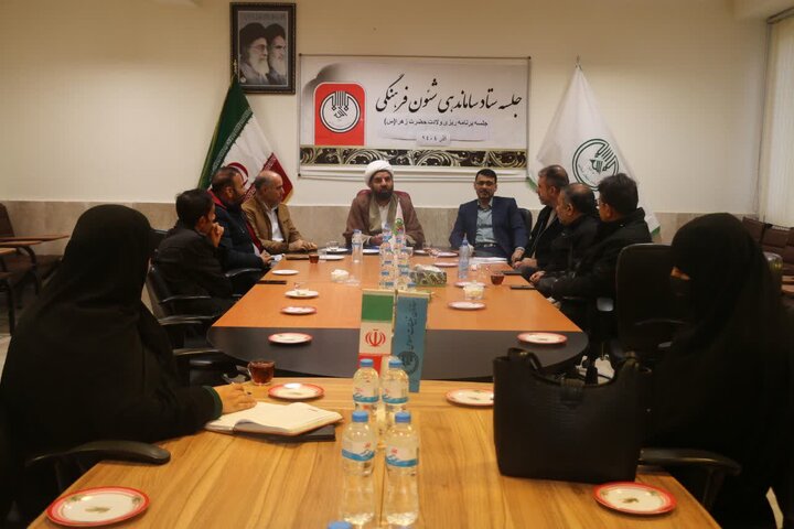 تصاویر/ برگزاری جلسه هماهنگی جشن بزرگ ولادت حضرت زهرا (س) در کامیاران