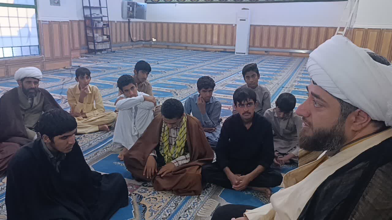 طلبه باید مأموریت تربیتی خود را بشناسد+عکس