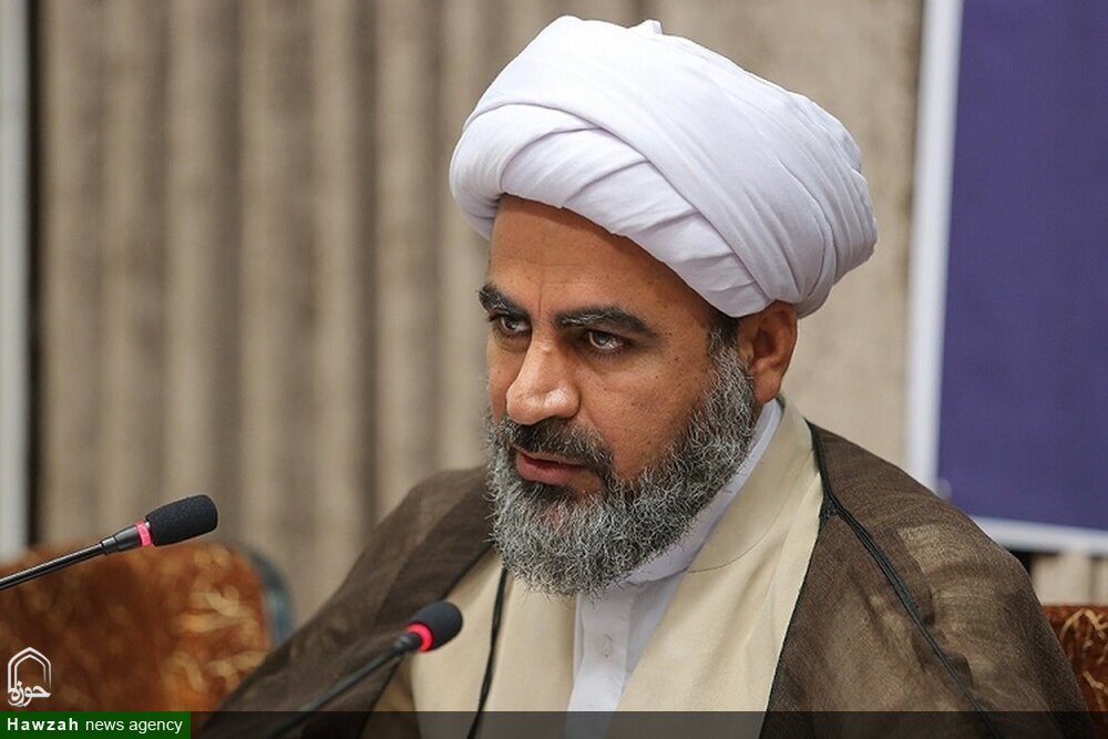 زنان مدیران حقیقی خانواده و مربیان نسل آینده‌ هستند