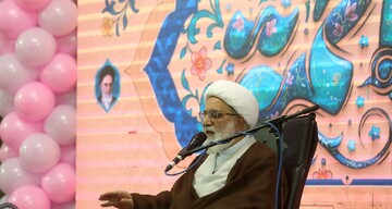 مودت، رحمت و دلسوزی زیربنای زندگی مشترک است