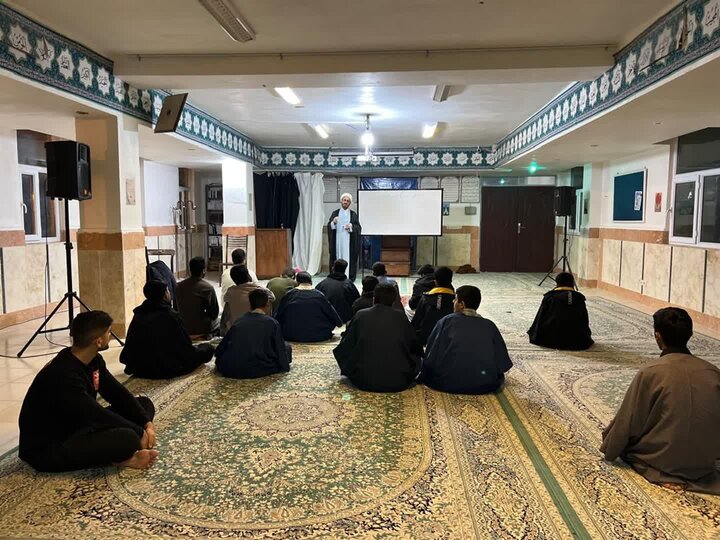 تصاویر/ درس نهج‌البلاغه مدرسه علمیه الغدیر نراق