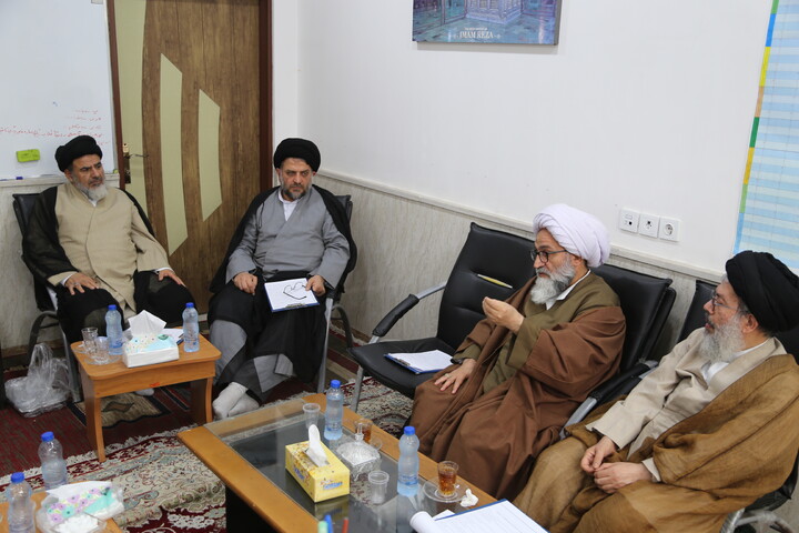 تصاویر/برگزاری جلسه علمی پایان نامه ها در مدارج علمی حوزه علمیه خوزسان